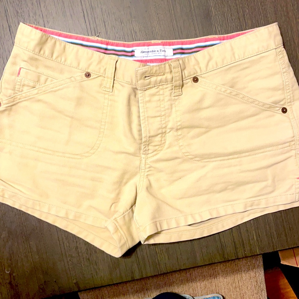 Beige Abercrombie & Fitch size 4